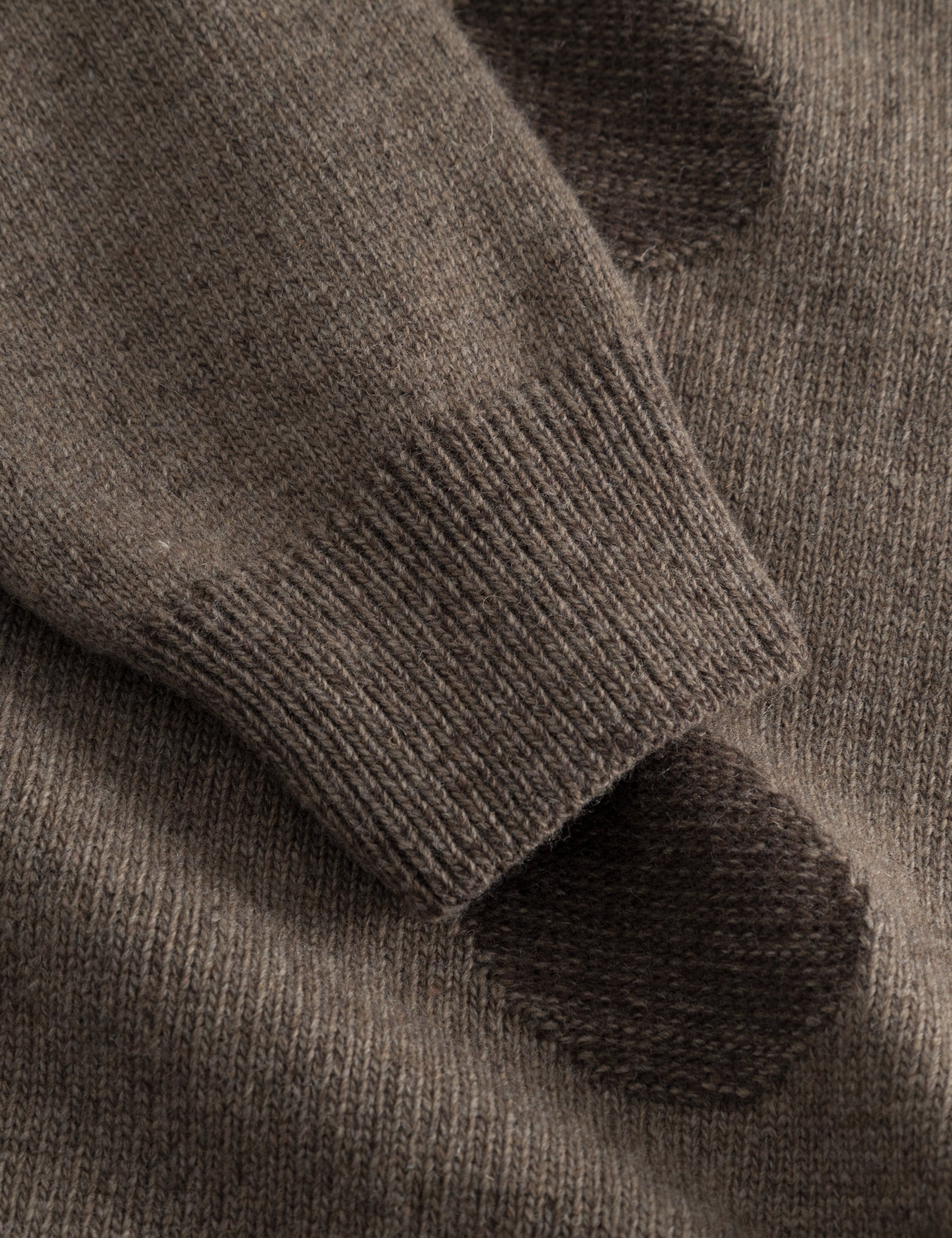 CIRCLE JACQUARD KNIT - COLD BROWN