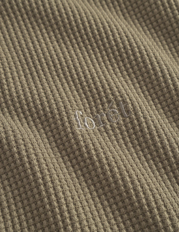 SKY WAFFLE LONGSLEEVE - DUSTY OLIVE