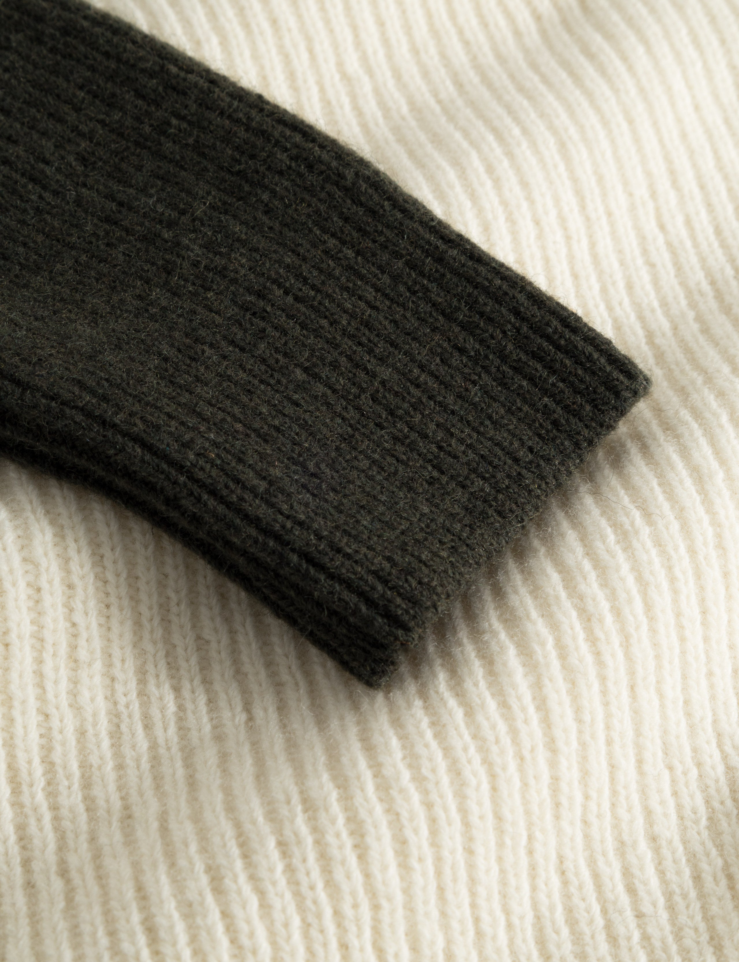 RELAX RIB KNIT - CLOUD/DARK MOSS