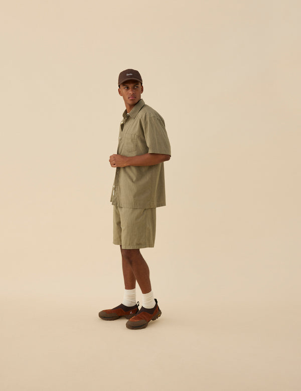 SERENE LINEN SHORTS - DUSTY OLIVE