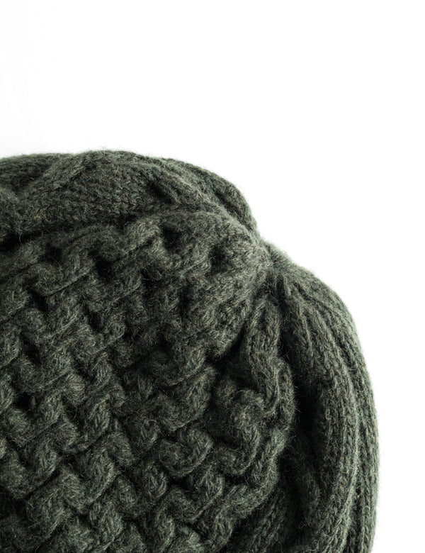 HYBRID CABLE BEANIE - DARK MOSS