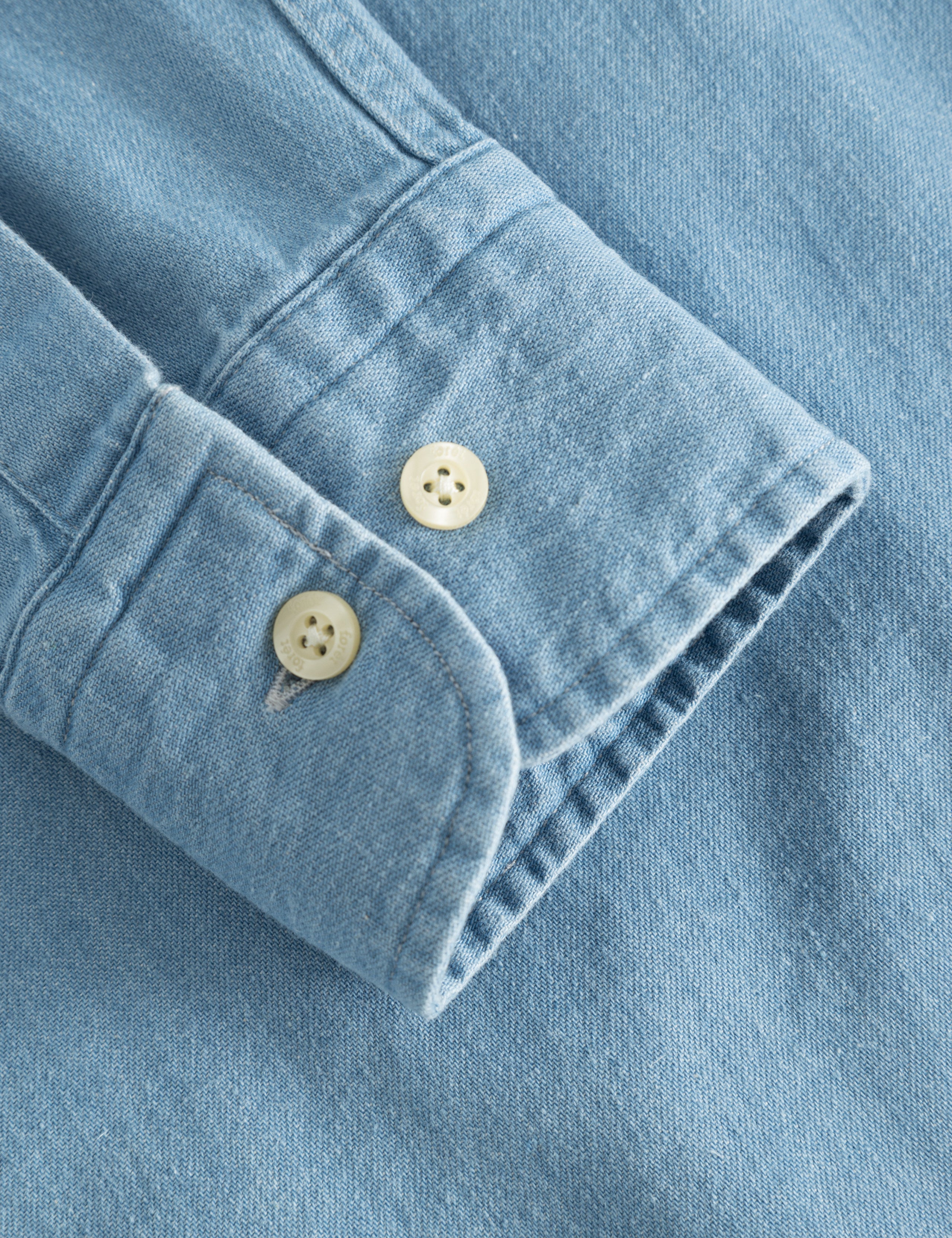 LIFE SHIRT - LIGHT CHAMBRAY