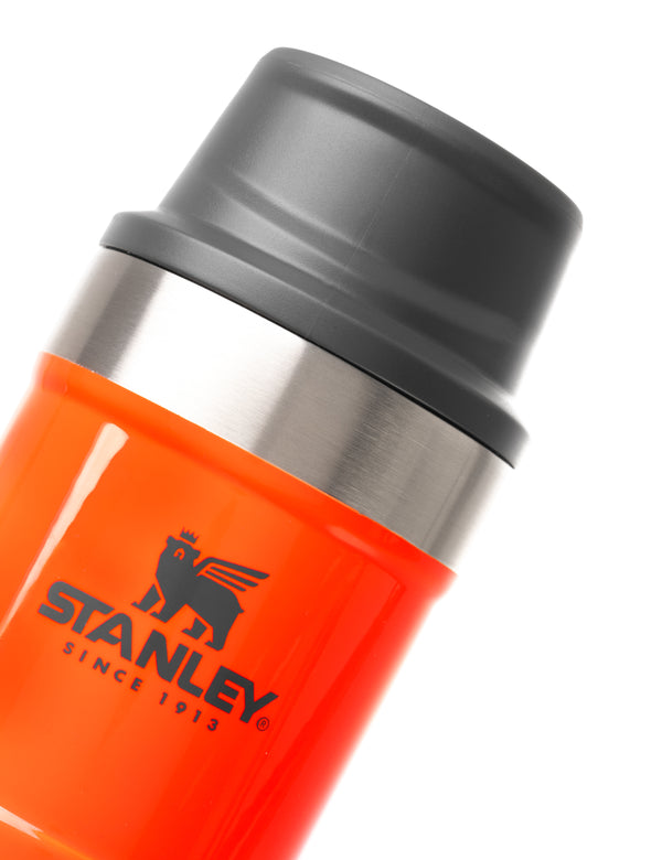 FORÉT X STANLEY TRIGGER-ACTION TRAVEL MUG 0.47 L - ORANGE