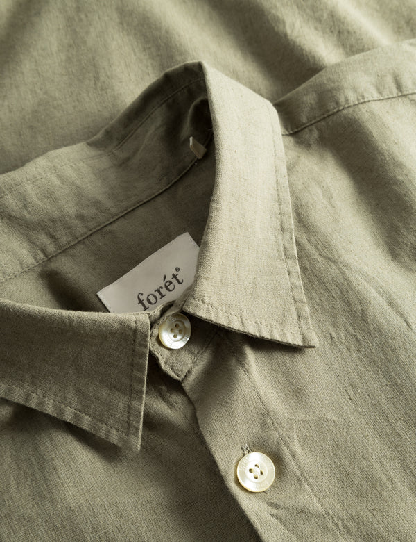 SERENE LINEN SS SHIRT - DUSTY OLIVE