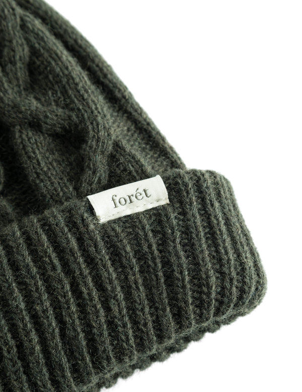 HYBRID CABLE BEANIE - DARK MOSS