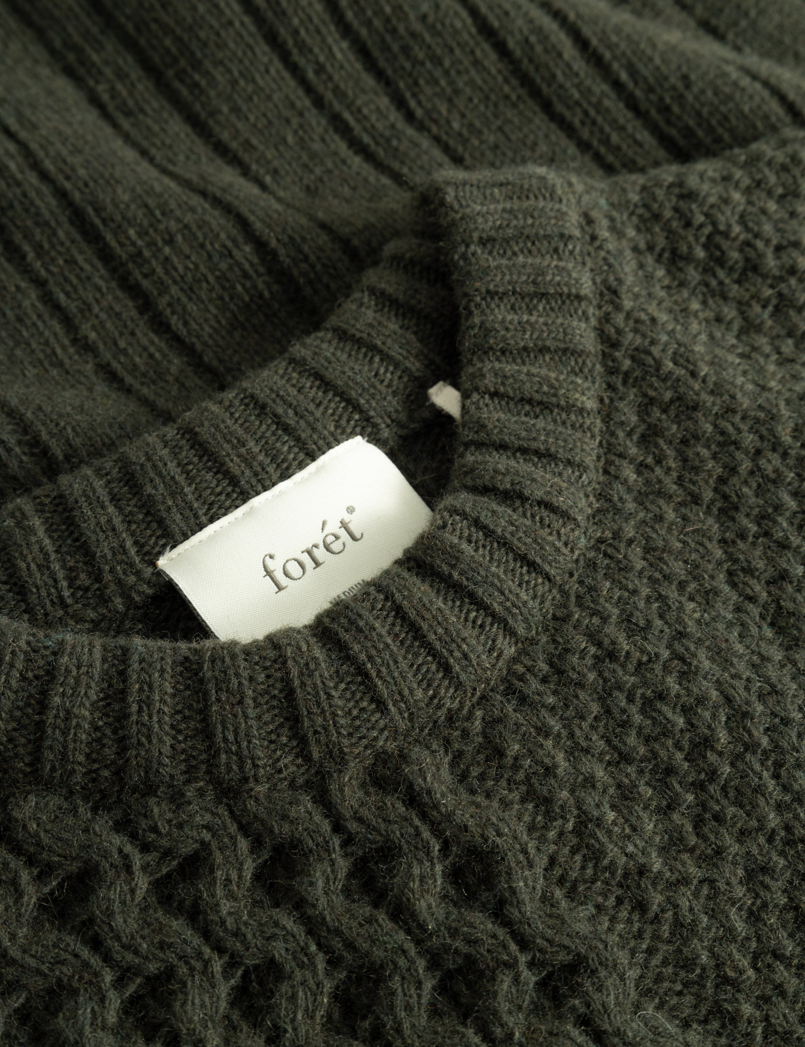 HYBRID CABLE KNIT - DARK MOSS