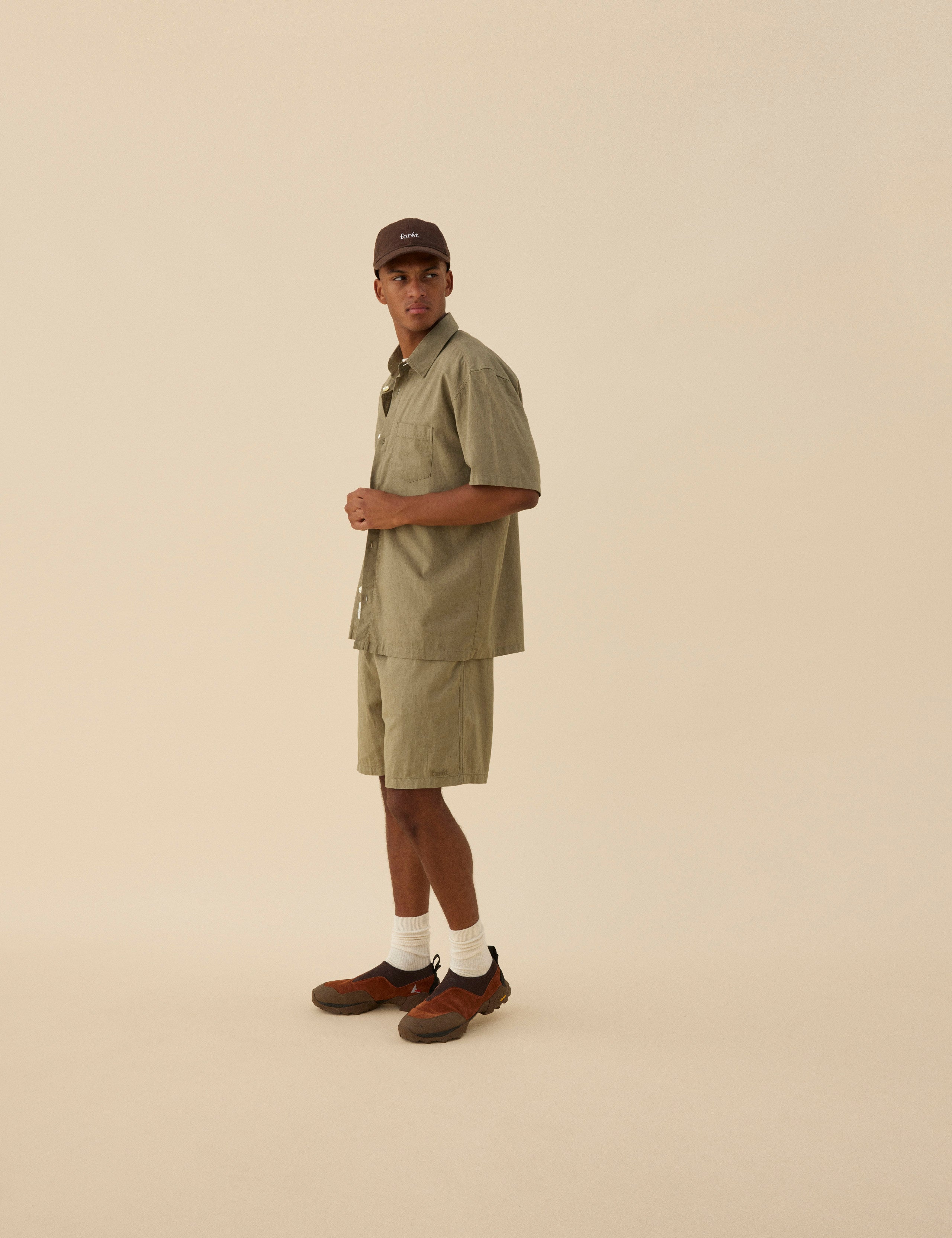 SERENE LINEN SS SHIRT - DUSTY OLIVE